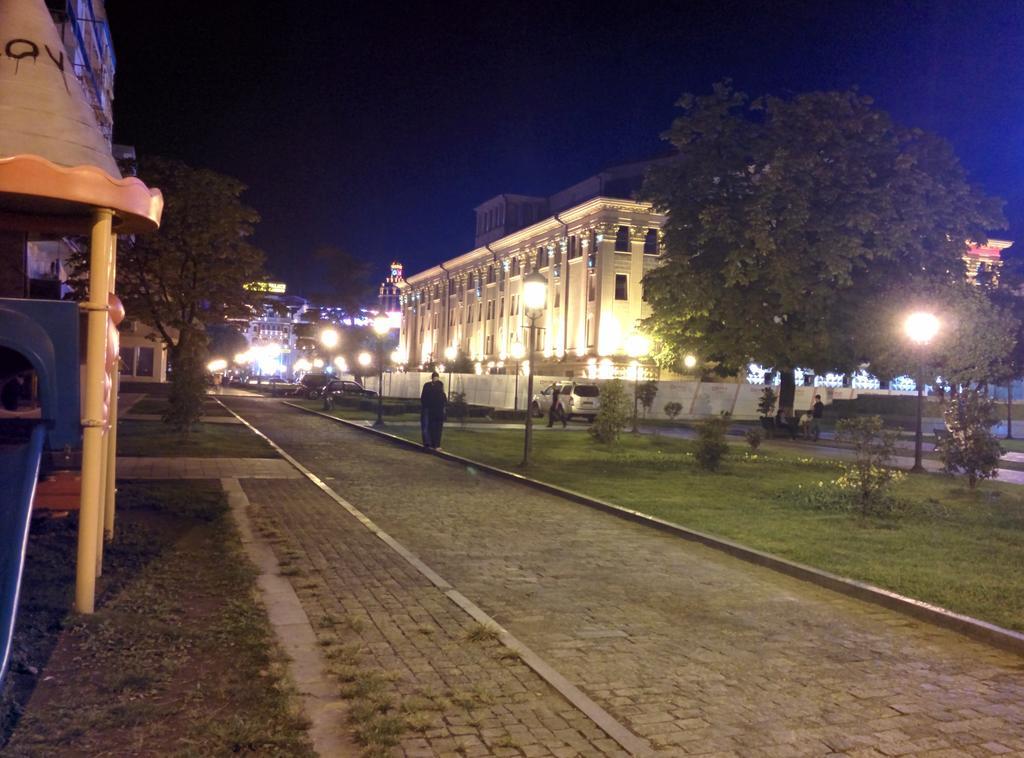 Akhmeteli Apartment Old Батуми Стая снимка